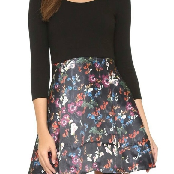 Alice + Olivia Amie Fall Garden Print Dress, fit-and-flare style mini size 4 - Picture 10 of 13